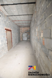 Dom wolnostojący z zabudowaniami o łącznej powierzchni zabudowy około 600m2
